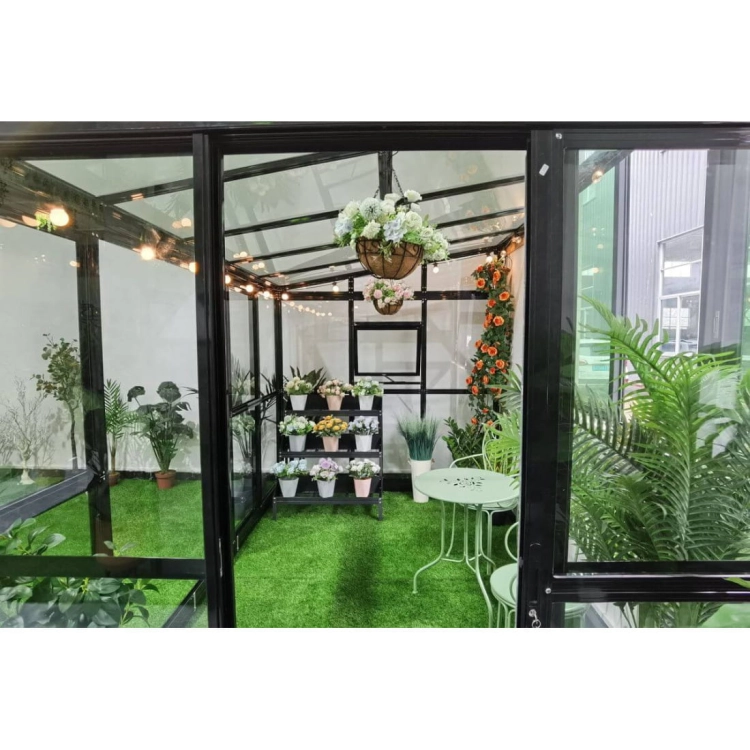 soho-434x290-ogrod-zimowy-pc-glass-black.jpg