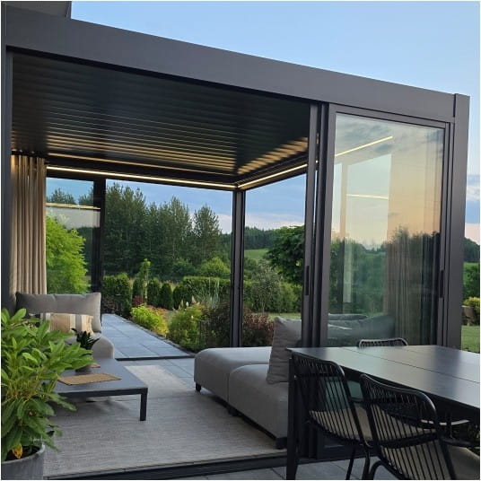 Pergola elektryczna LUXE 4x4m antracyt z LED 2,5M - 8